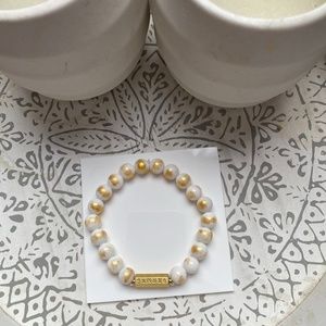 White Mashan jade bracelet with Tibetan bead